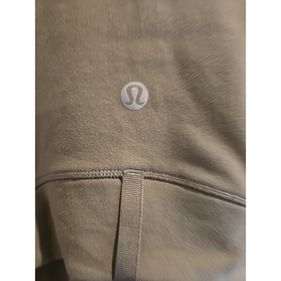 Lululemon jacket Define Relaxed Fit Jacket Luon Olive Green size 12 Gym Womens - Picture 10 of 16